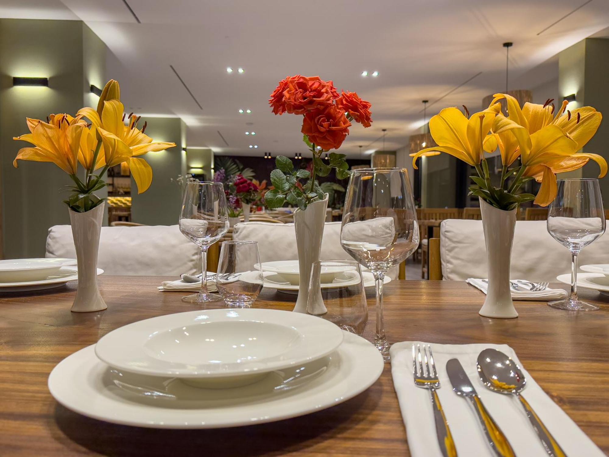 The Queen'S Lion Premium Hotel Саранда Экстерьер фото